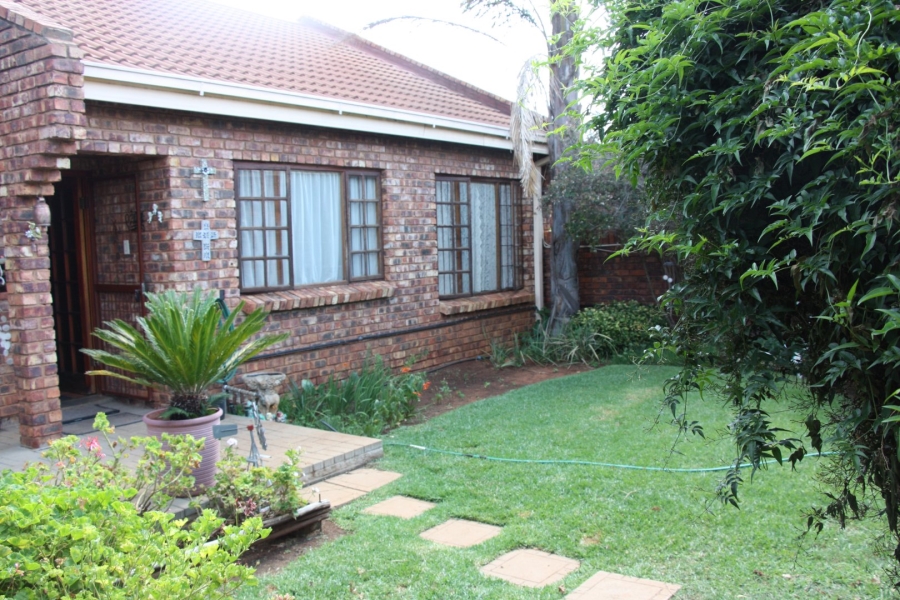 3 Bedroom Property for Sale in Universitas Ridge Free State